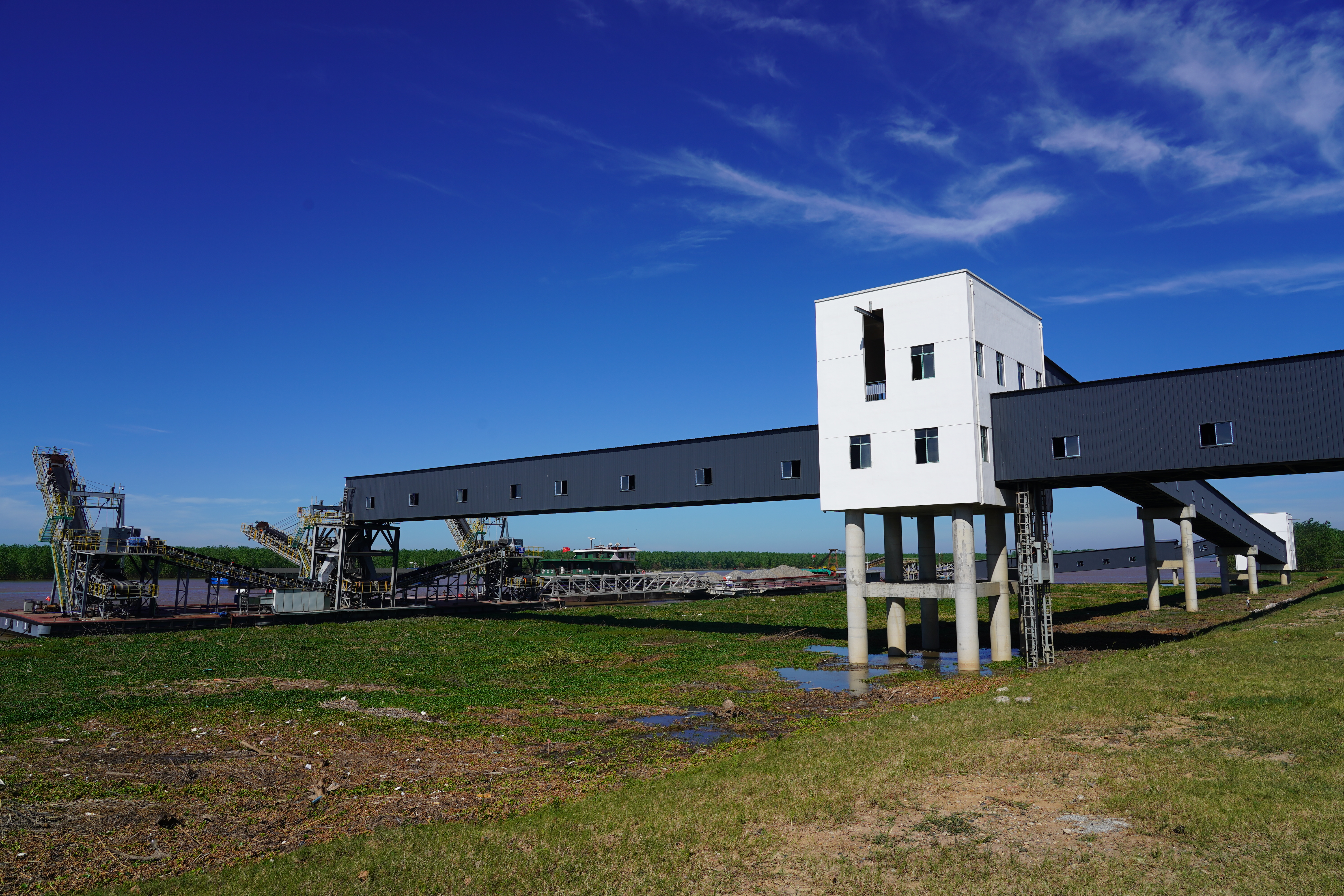 湖南發(fā)展沅江砂石集散中心建設(shè)項(xiàng)目順利通過竣工驗(yàn)收